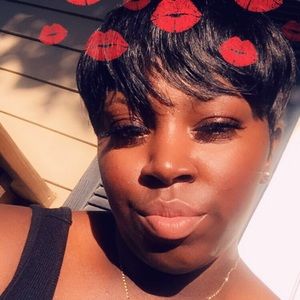 Meet your Posher, Natasha